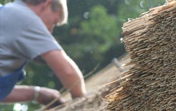 professional Fishmere End thatchers